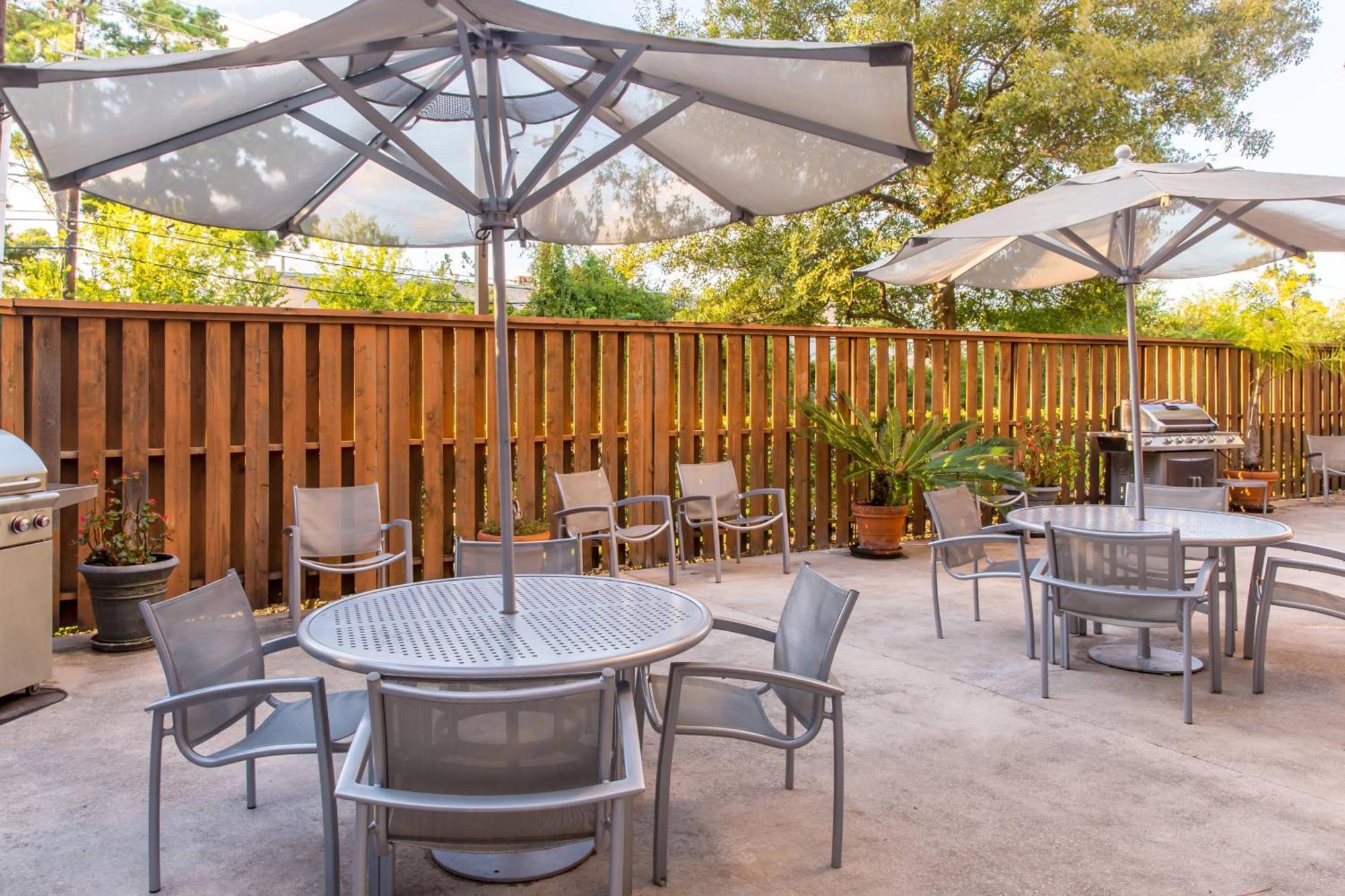 Hotel Springhill By Marriott Brookhollow Houston