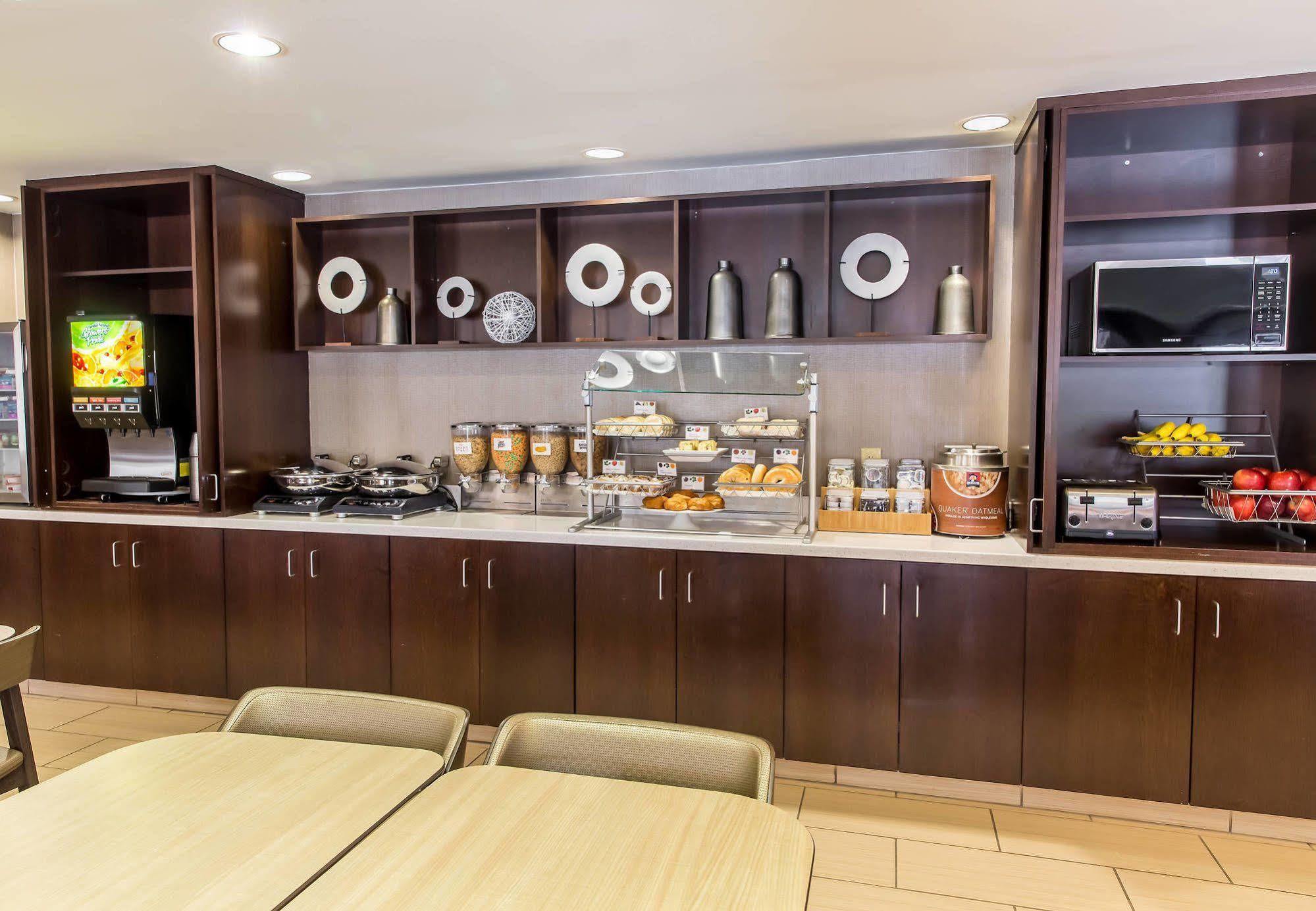 Springhill By Marriott Brookhollow Hotel Houston