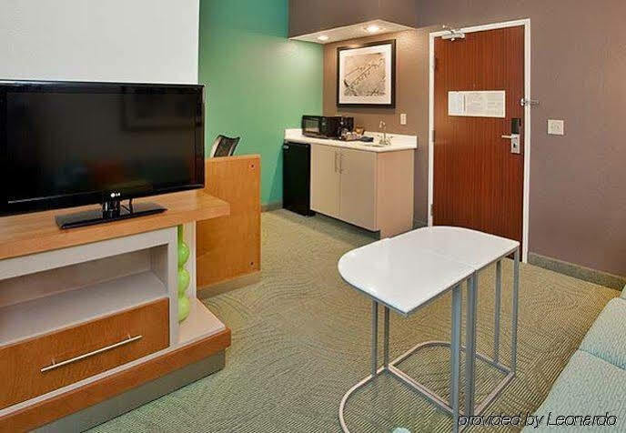 Springhill By Marriott Brookhollow